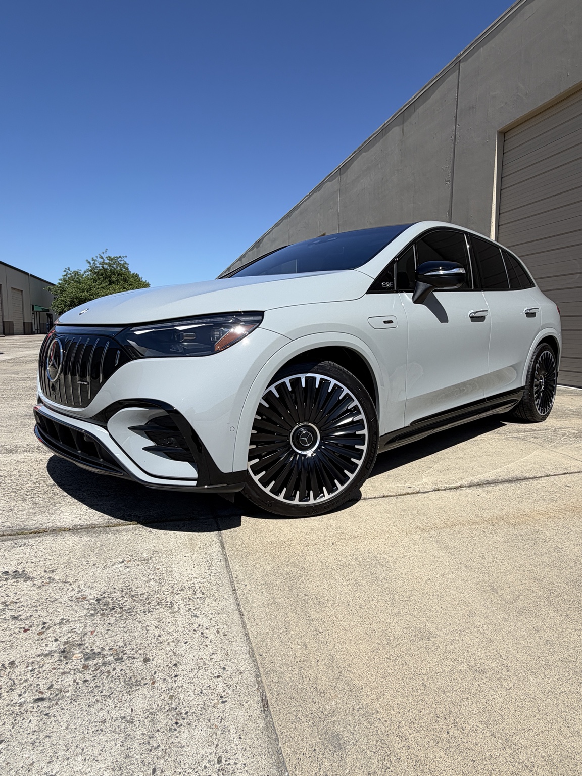 White Mercedes EQS SUV after ceramic coating